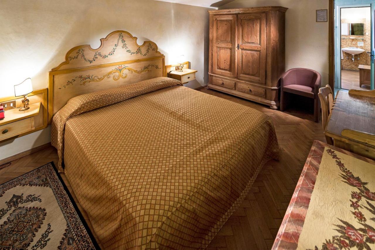 Hotel Corona Кортіна-д'Ампеццо Екстер'єр фото